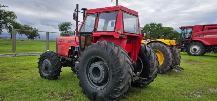 Tractor MF 1615S, 4WD, Patón con Cabina - Imagen 2