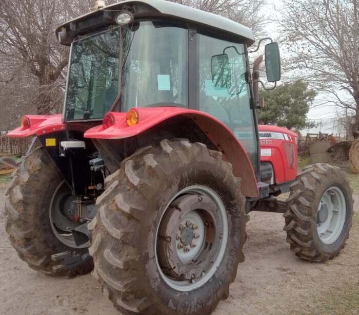 Tractor Massey Ferguson 4283. 4WD, Patón con Cabina - Imagen 3