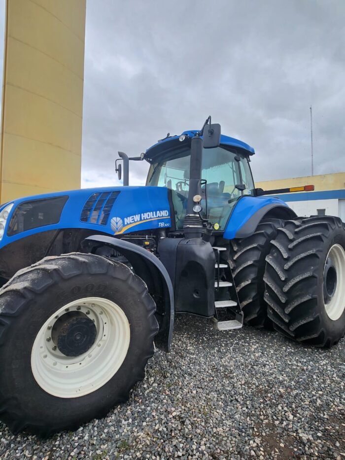 Tractor New Holland T8.320, 290 HP, 4WD, Dual, 2018.