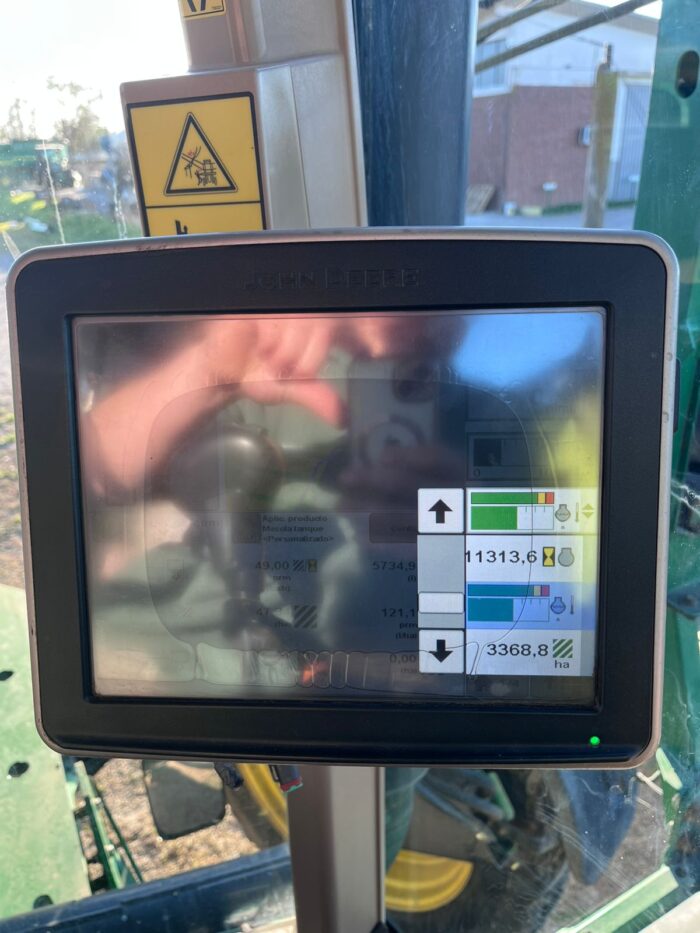 Pulverizadora John Deere 4730, Hydro, 36 full carbono, 2017 - Imagen 6