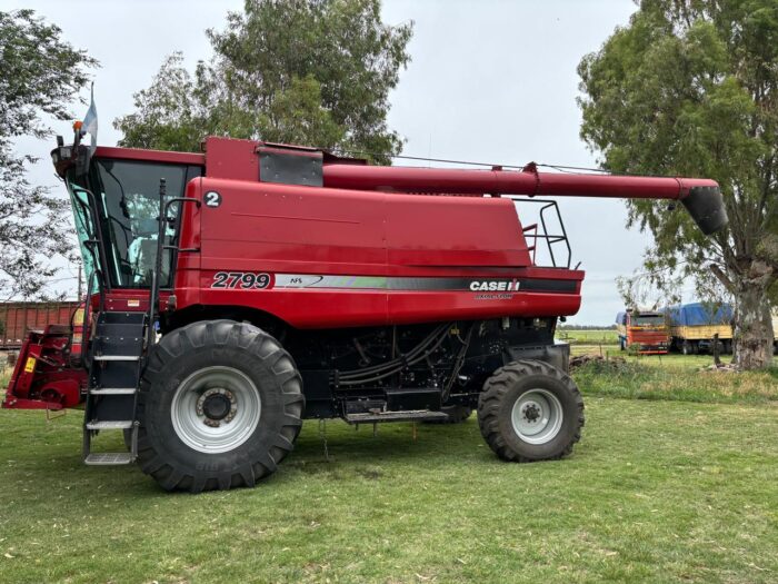 Cosechadora Case IH 2799, 2WD, Simple, 35 pies, 2013. - Imagen 2