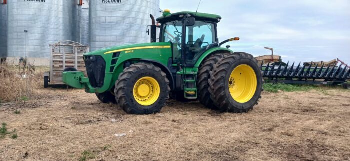 Tractor John Deere 8320R, 320 Hp, 4Wd, Dual, 2011