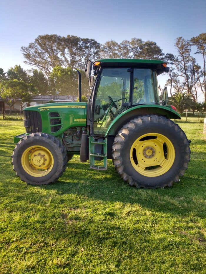 Tractor John Deere 6100d, 100hp, 4wd, Simple, 2011