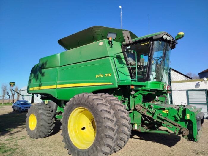 Cosechadora John Deere 9770, 2wd, Dual, Draper 40, 2014. - Imagen 2
