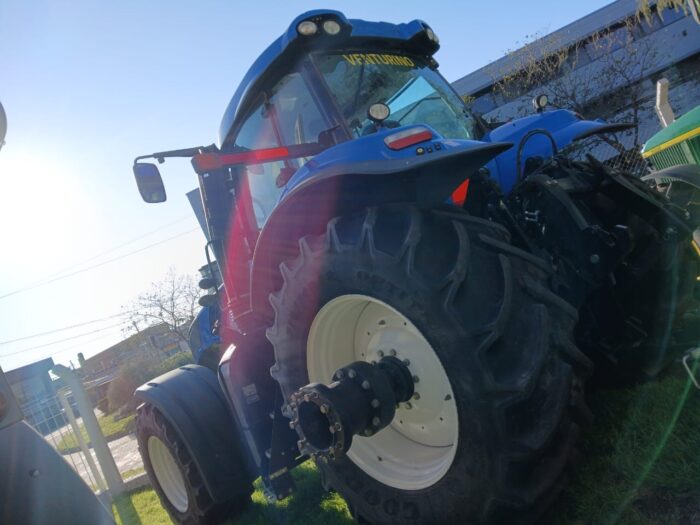 Tractor New Holland T8.320, 290 HP, 4wd, Dual, 2018. - Imagen 2