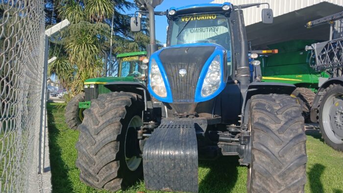 Tractor New Holland T8.320, 290 HP, 4wd, Dual, 2018.