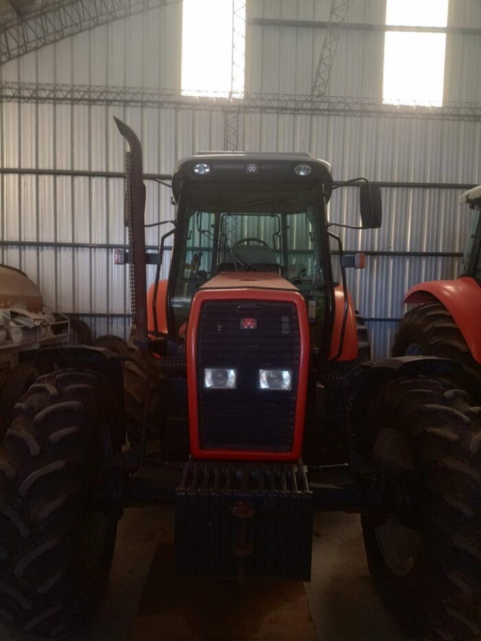 Tractor Massey Ferguson 650, 150 HP. 4wd, Paton, 2007 - Imagen 2