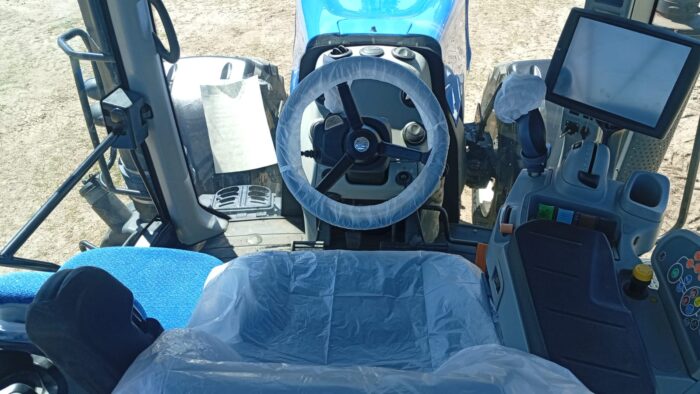 Tractor New Holland T8.320, 290 HP, 4wd, Dual, 2018. - Imagen 6
