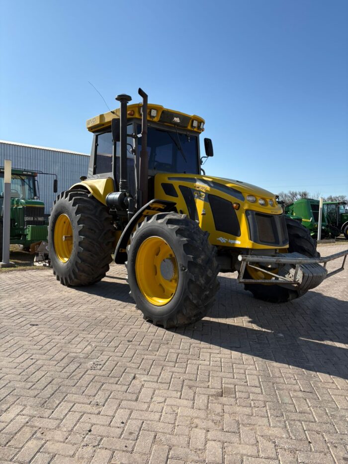 Tractor Pauny 250a, 150 HP, 4wd, Simple, 2015 - Imagen 2