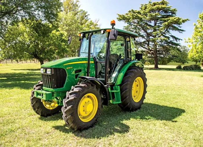 Tractor John Deere 5090e30 Power Reverser con Cabina - Imagen 2