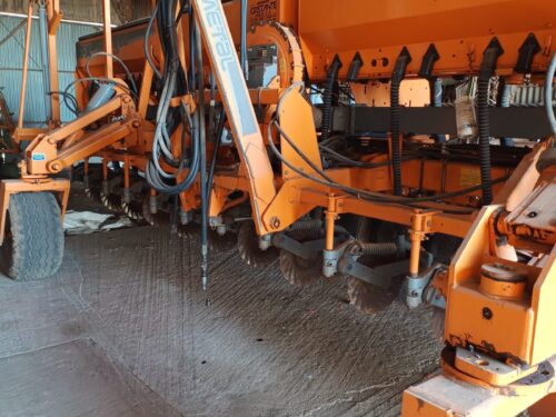 Sembradora Agrometal TX Mega, Grano Grueso 16 a 20, 2011.