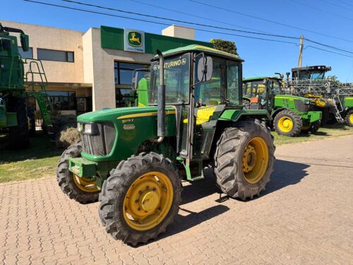 Tractor John Deere 5075ED, 75 HP.
